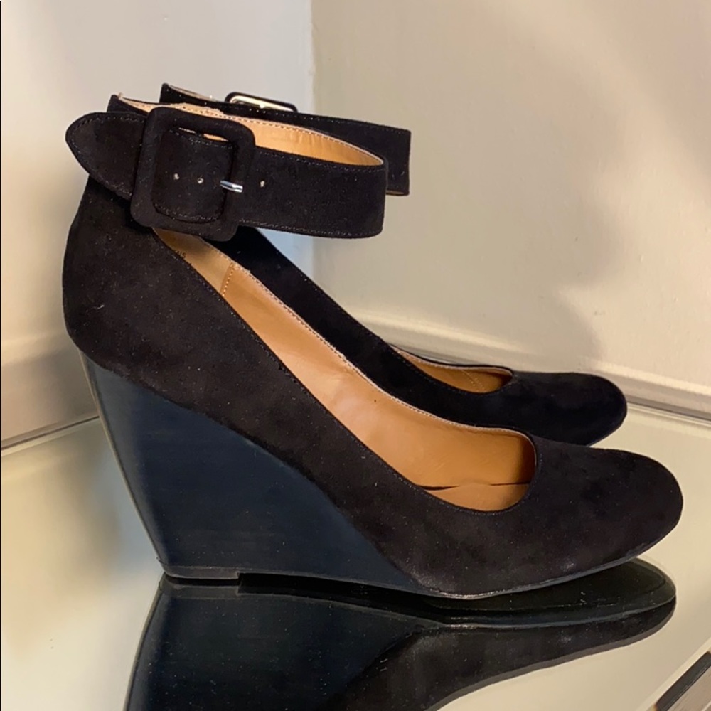 Mix No. 6 Black Wedges